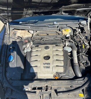 Volkswagen Phaeton 5.0 V10 TDI na náhradné diely - 3