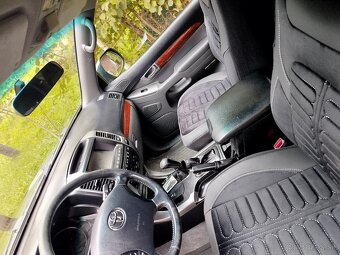 Toyota Landcruiser 120 - 3