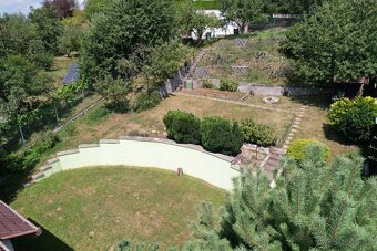 Predaj 8 izb. rodinného domu v krásnom prostredí v meste Myj - 3