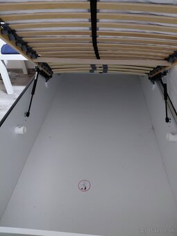 Manželská postel 180 x 200 - 3