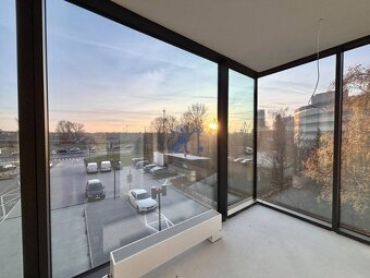 Na PREDAJ | 3izb. veľkometrážny ateliér | Prístavná ulica - 3