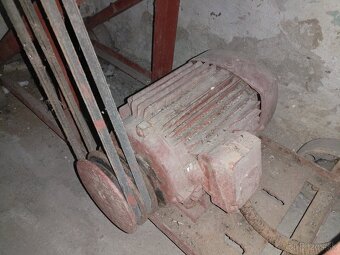 Predám cirkulár - 3