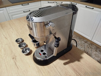 Kavovar DeLonghi EC685.M - 3