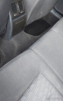 Sedačky Octavia 2combi. 130€ - 3