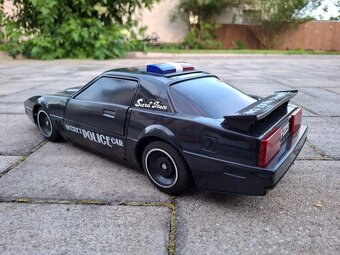 Stará hračka policajné auto - 3