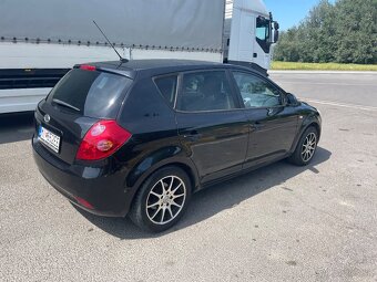 KIA Ceed - 3