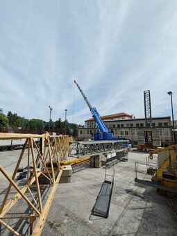 Stavebný žeriav FM 1355 TLX – Výkon a spoľahlivosť pre vás - 3
