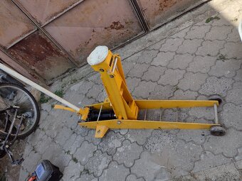 Hever-zdvihák na auto - 3
