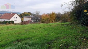 Na predaj stavebný pozemok o výmere 756 m2 v súkromnej št - 3
