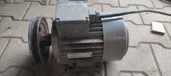Motor a prevodovka - 3