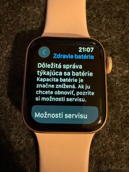 Apple Watch SE 2020 40 mm (1. generácia SE) - 3