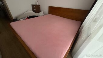 Manželská postel z masívu - 3