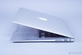 ZÁRUKA/MacbookAir 13.3"/I5 1.4HZ/4GB RM/128GB SSD - 3