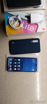 Xiaomi Mi 9 Lite 6/128 GB - 3