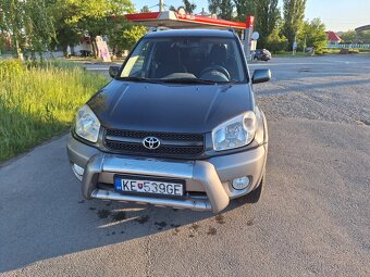 RAV4, 08/2005, STK do 02/27, 192000 km, 2. majiteľka, SR - 3