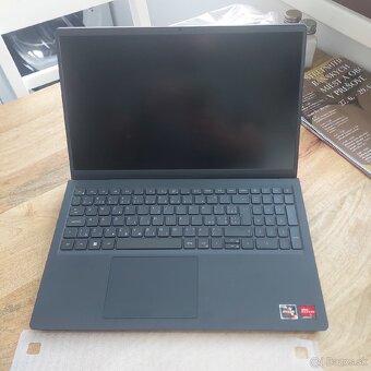 Predám nepouživaný notebook Dell 15 vostro 3515 - 3