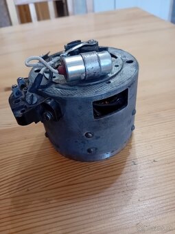 Dynamo na Jawa 250 - 3