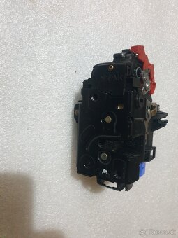 Predam lavy zadny zamok OCTAVIA 2,GOLF,TOURAN,TOUAREG,ALTEA, - 3