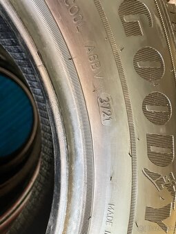 Letné Goodyear EfficientgripCargo 215/65R16 C 109/107T,306 - 3