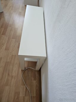 Stolík pod TV - 3