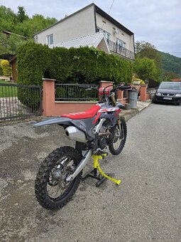 Honda CRF 250R - 3