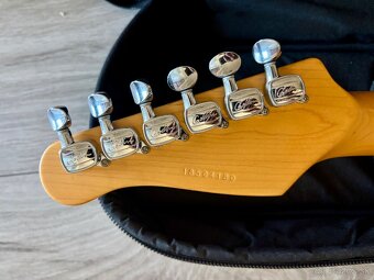 Godin Session HSS - top stav - 3