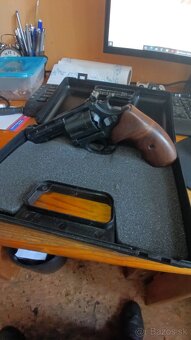 Revolver Cuno Melcher ME 38 Magnum - 6R cal.6mm - 3