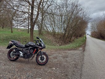 Yamaha FZ6 S2 - 3