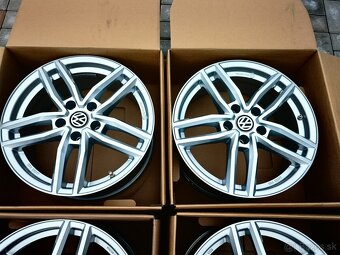Dezent- Volkswagen,Škoda,Seat 5x112 r17 - 3