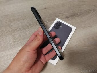 iPhone 16 plus 128 GB Black - 3