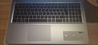 notebook Asus - 3