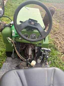 Predám domáci traktor – motor Škoda 1202 - 3