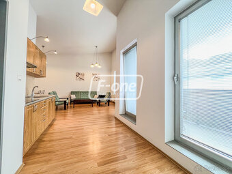 Prenájom | 2-izbový byt s vysokými stropmi a balkónom, Čadca - 3