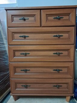 Komoda - 3