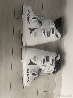 Lyžiarky Atomic 21/21,5 - 3