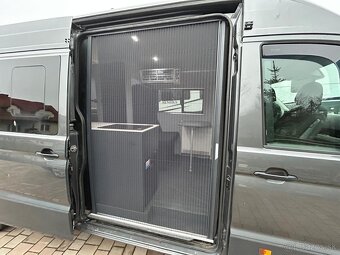 Kamper Volkswagen / Man Tge 3.180 z roku 2019 - grafit - 3