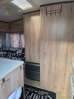 Zateplený Karavan Niewiadow do 750kg-znížená cena - 3