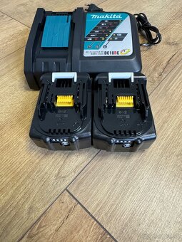Makita DC18RC + 2x BL1860B 6.0Ah - 3