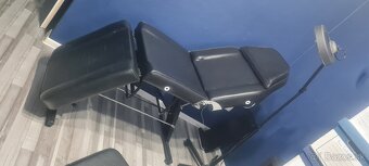 Tetovacie a masazne lehatko plus stolička - 3