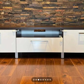 Obývačková stena, vinotéka, poličky - 3