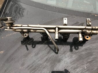 Predám vstrekovacie rampy na BMW e36 - 3