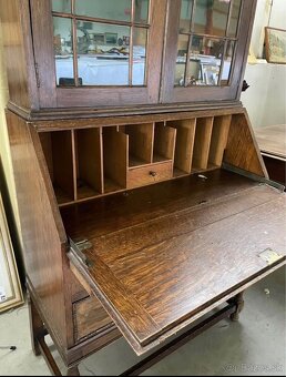 Písací kabinet, sekretár s vitrínou - 3