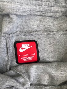 Nike tepláky - 3