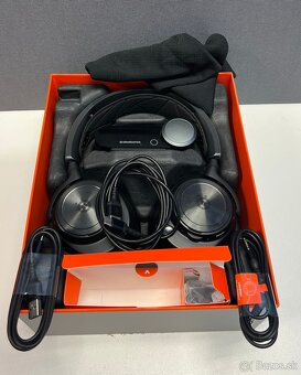 SteelSeries Arctis Nova Pro Wireless - 3