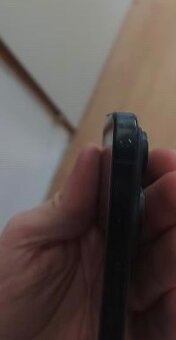iPhone 16 pro 256GB Čierny Titán - 3