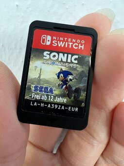 Nintendo SWITCH - 3