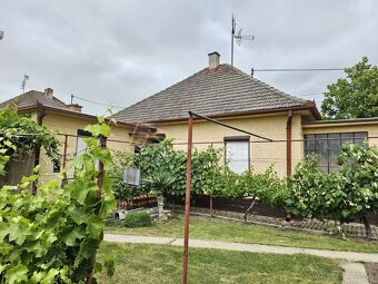 Rodinný dom s garážou, pozemok 1709 m2, kúpou voľný… - 3