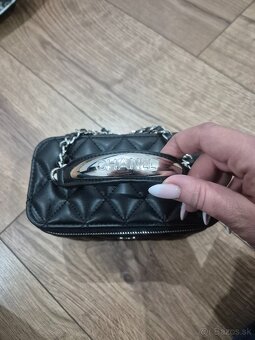 Nová luxusna kabelka CHANEL Vanity black - 3