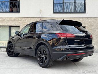 Volkswagen Touareg 3.0TDi 4Motion r.v 2019 - Black on Black - 3