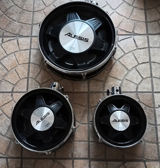 ALESIS STRIKE pady SNARE / TOM / FLOOR - 3